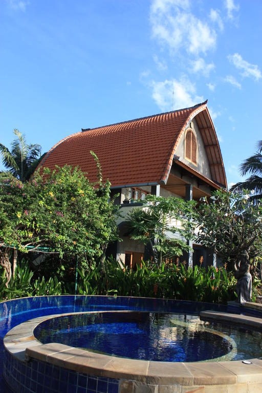 Отель Cleopatra Beach Bungalows Ловина Экстерьер фото